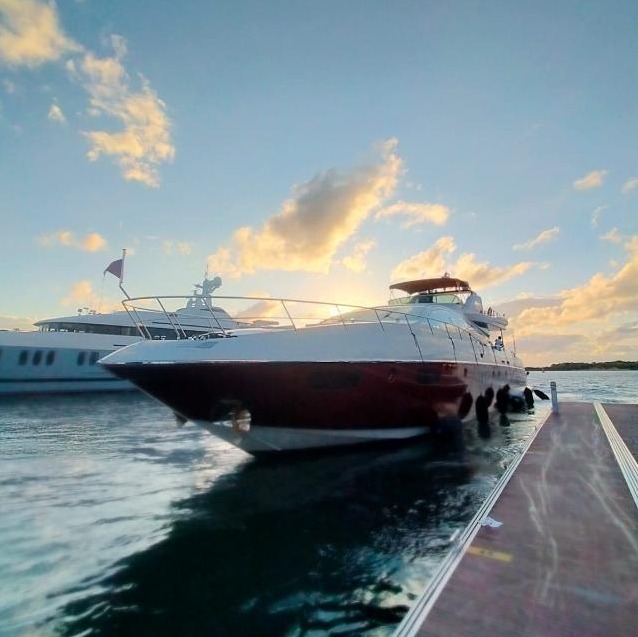 M/Y AQUARIUS